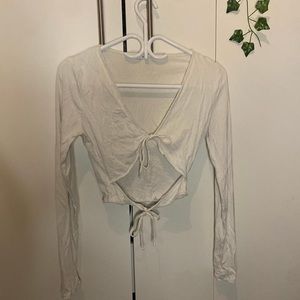 white Garage longsleeve cut out top🎀